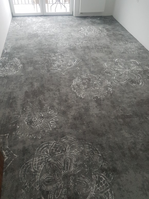 Mieszkanie prywatne: przykł. 3. - wykładzina dywanowa (Kliper, Niechorze)